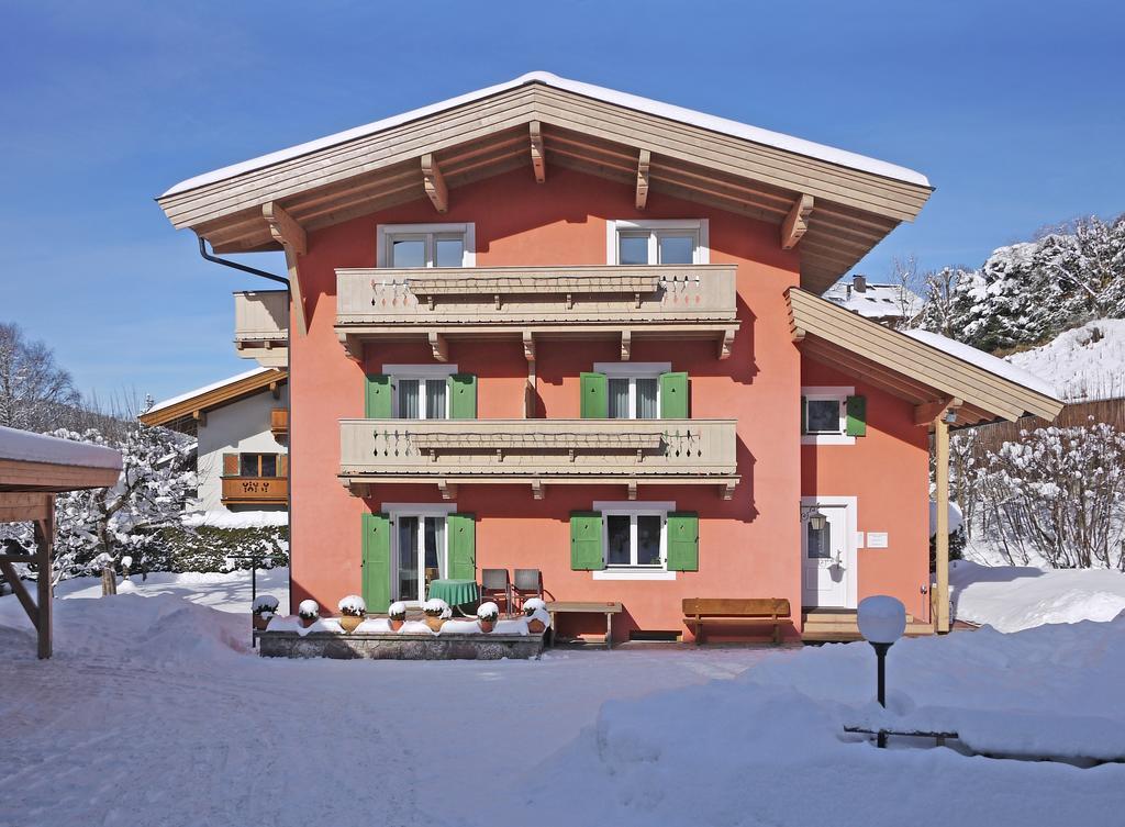 Haus Senoner Bed and Breakfast Kitzbühel Exteriör bild